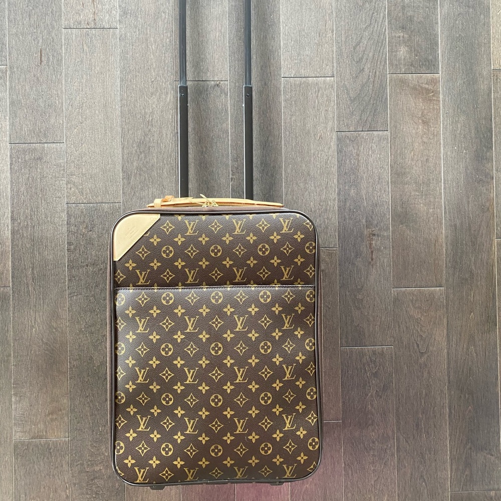 Louis Vuitton small Pegase Leggere 45